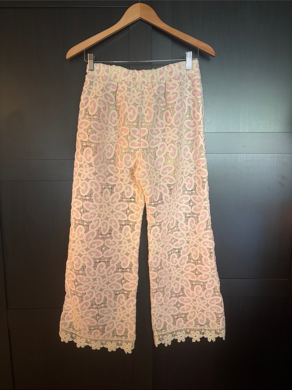 Johnny Was Cream and Light Pink Crochet Wide-Leg Crop pants - Picture 3 of 5